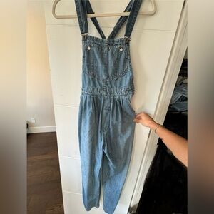 Levi’s overalls
